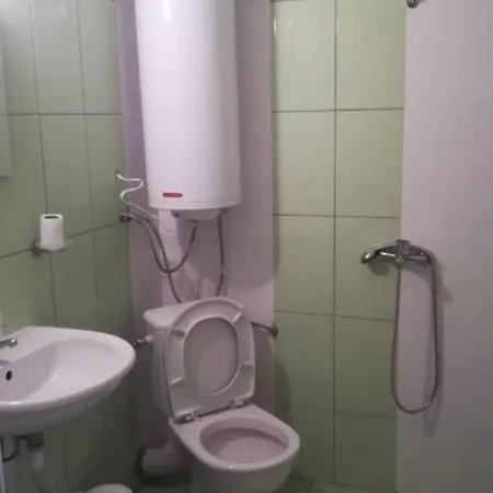 Стаи За Гости Пролет